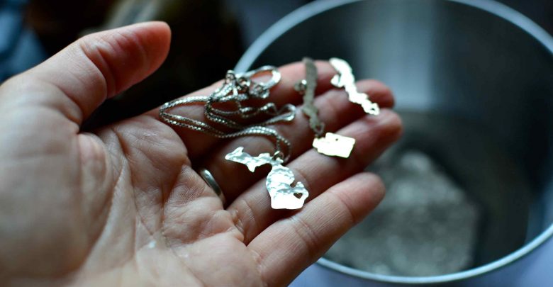 jewelry-cleaning-talajavaher-magazine
