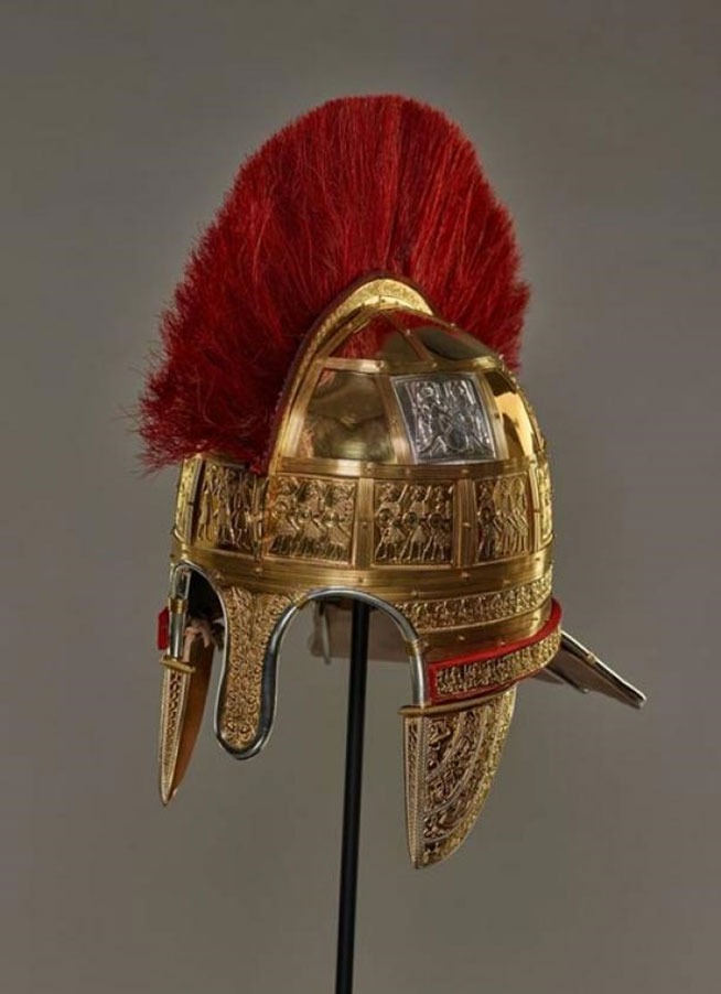 https://www.ancient-origins.net/sites/default/files/styles/large/public/reconstructed-helmet-Staffordshire-hoard.jpg?itok=hAu8sK_g