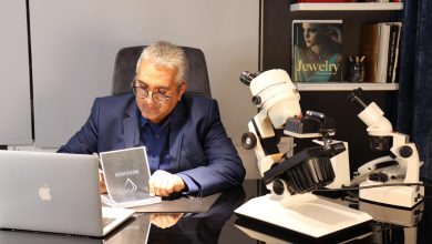 محمد مصدق گوهرشناس و کارشناس، بهترین زمرد های جهان